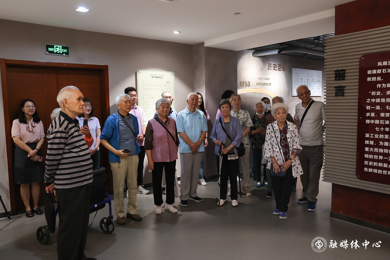 20230912_老校友参观母校 罗子怡 (5).jpg