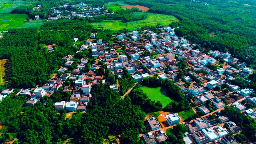 说明: F:\太阳官网师生到湛江开展“美丽乡村绘蓝图”——2017年南粤村庄（整治）规划调研活动\美丽乡村蓝图图片\4.乡村俯瞰图.jpg