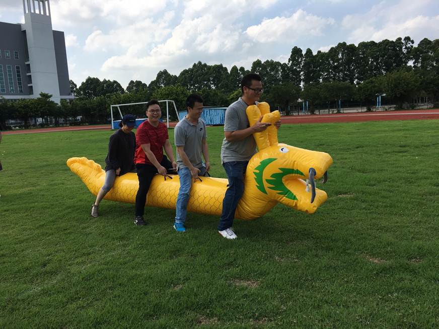 说明: D:\2018年新闻\180515 工会 学校工会举办2018年教职工趣味运动会新闻\现场2.JPG