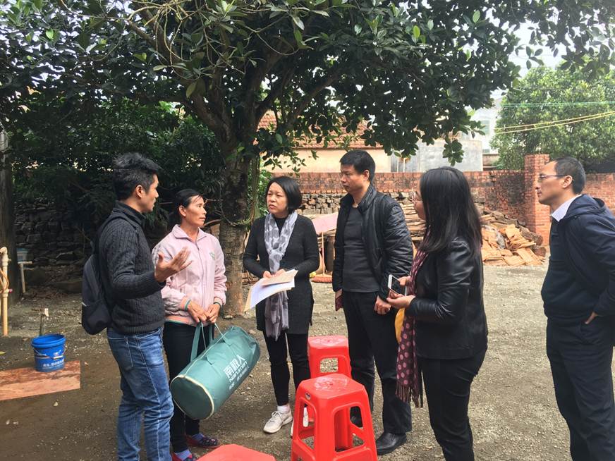 说明: F:\Users\Administrator\Desktop\智能制造学院贫困生家庭访谈通讯稿\与湛江地区学生家长访谈 (4).jpg