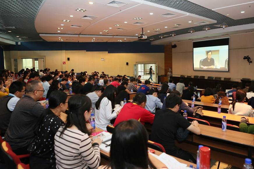 说明: D:\2019年新闻\3月21日 新学期教职工大会\选\5.JPG