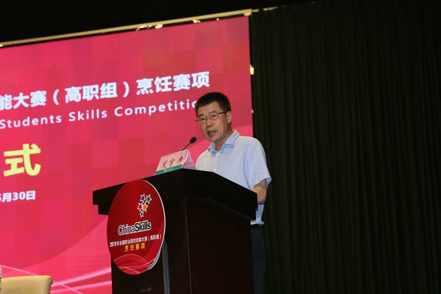 说明: F:\Users\Administrator\Desktop\烹饪国赛启动仪式\xuan\王扬南.JPG