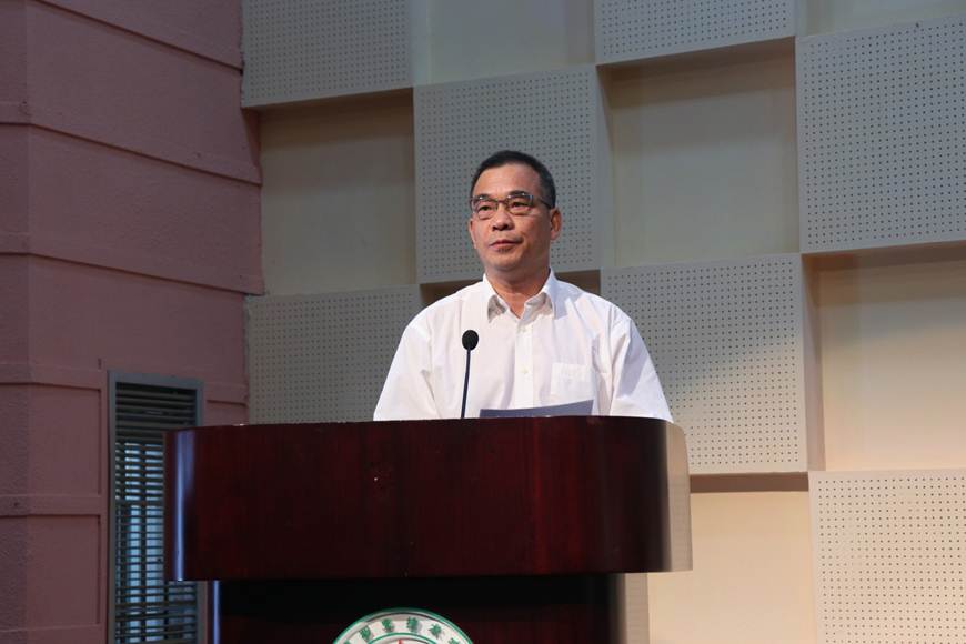 说明: D:\2019年新闻\2019-9-10“教师节表彰大会”\IMG_2989.JPG