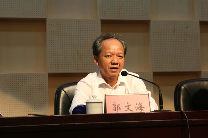 说明: D:\2019年新闻\9月11日 太阳官网召开不忘初心、牢记使命主题教育动员部署会\选\2.JPG