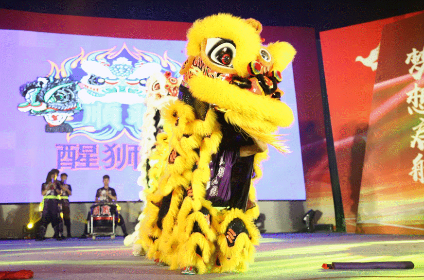 说明: D:\2019年新闻\迎新晚会\节目图片\微信截图_20190925232410.png