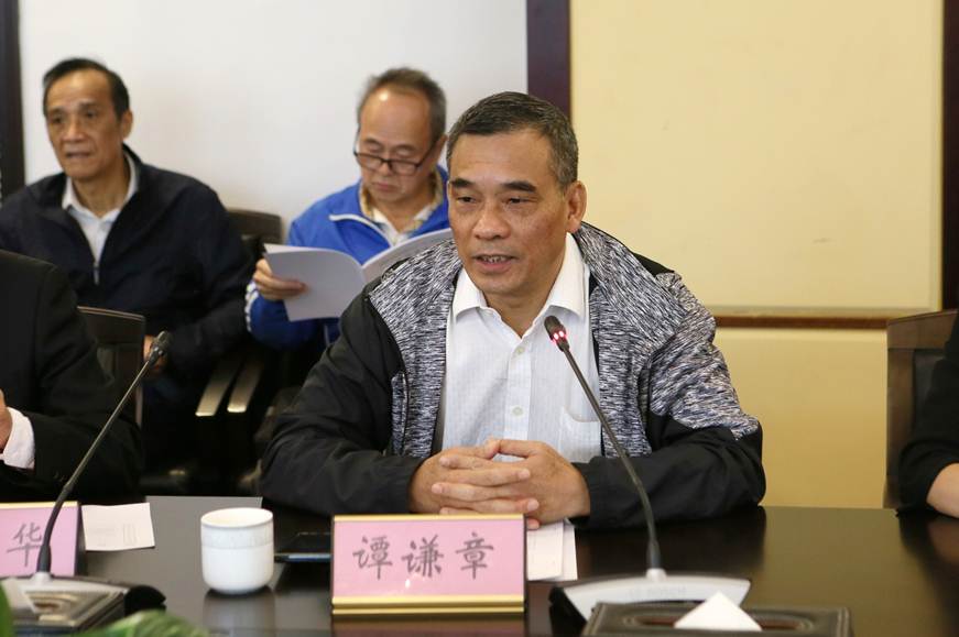 说明: D:\2019年新闻\191126 广东省教育系统关工委2019年高校第三协作组年会在太阳官网召开\选\9R4A0693.JPG