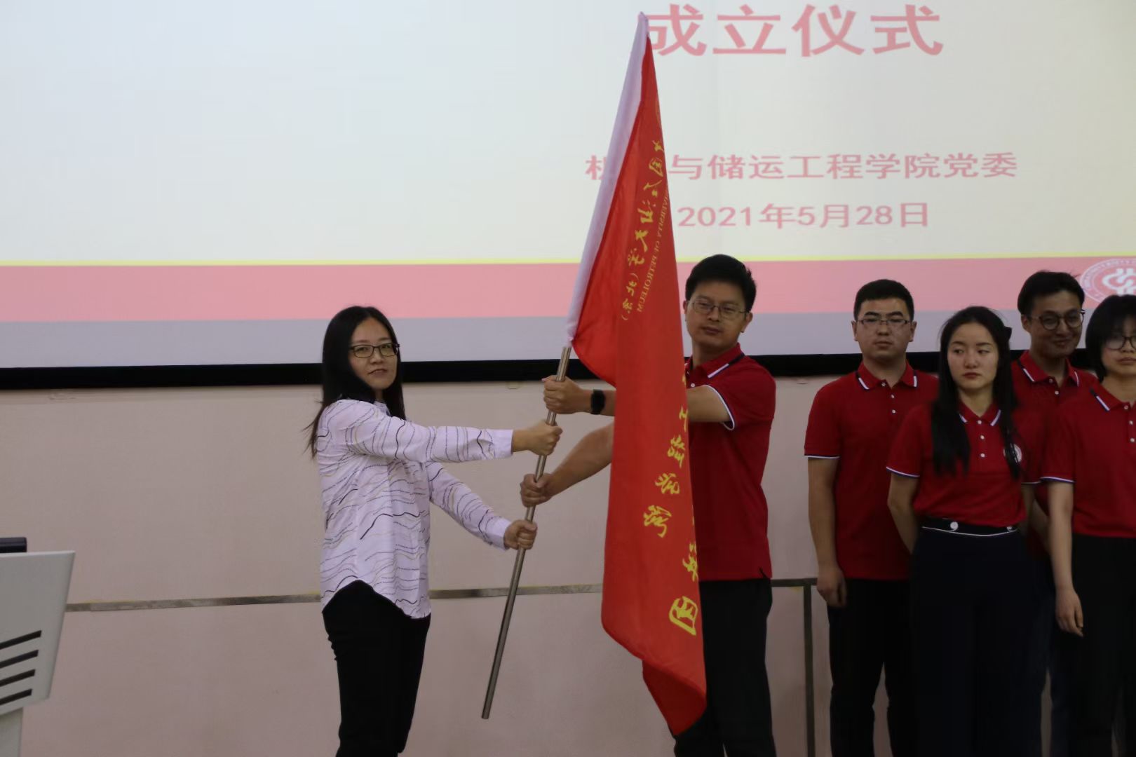 4c89d5286b22485f930245789904d8a0.jpg 4c89d5286b22485f930245789904d8a0.jpg