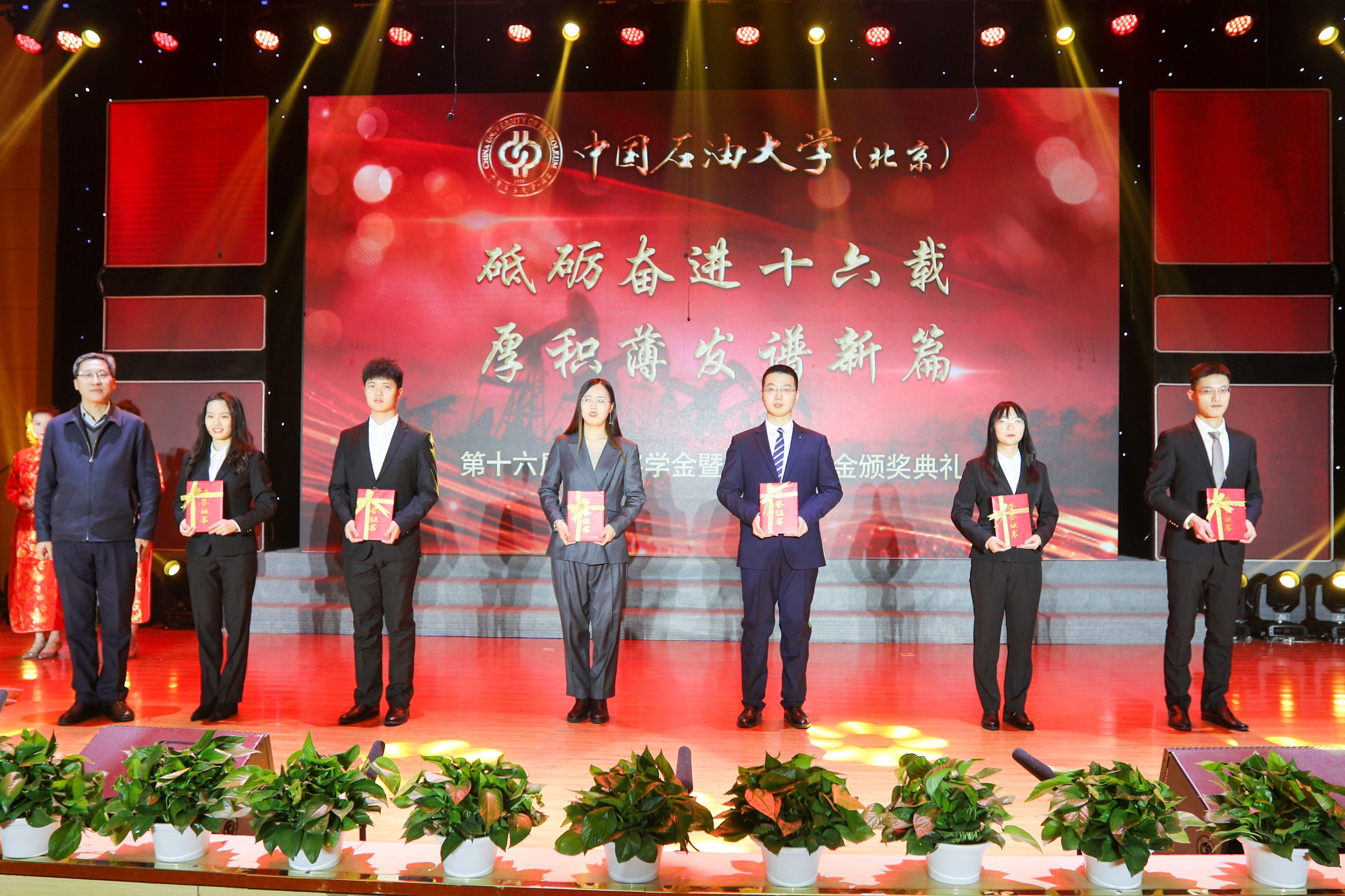 25a199ff1b3d416687f309c80f42d5ba.jpg 25a199ff1b3d416687f309c80f42d5ba.jpg