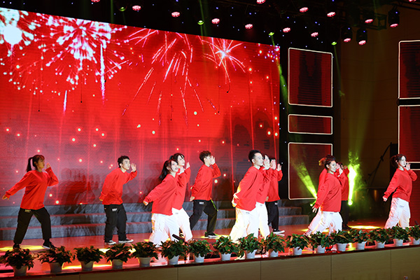 da30b391784f4483a1d53c00097e0427.jpg 20201216_企业奖学金颁奖典礼_孟禹豪摄 (111).jpg